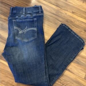 Women’s Wrangler Bootcut Jeans